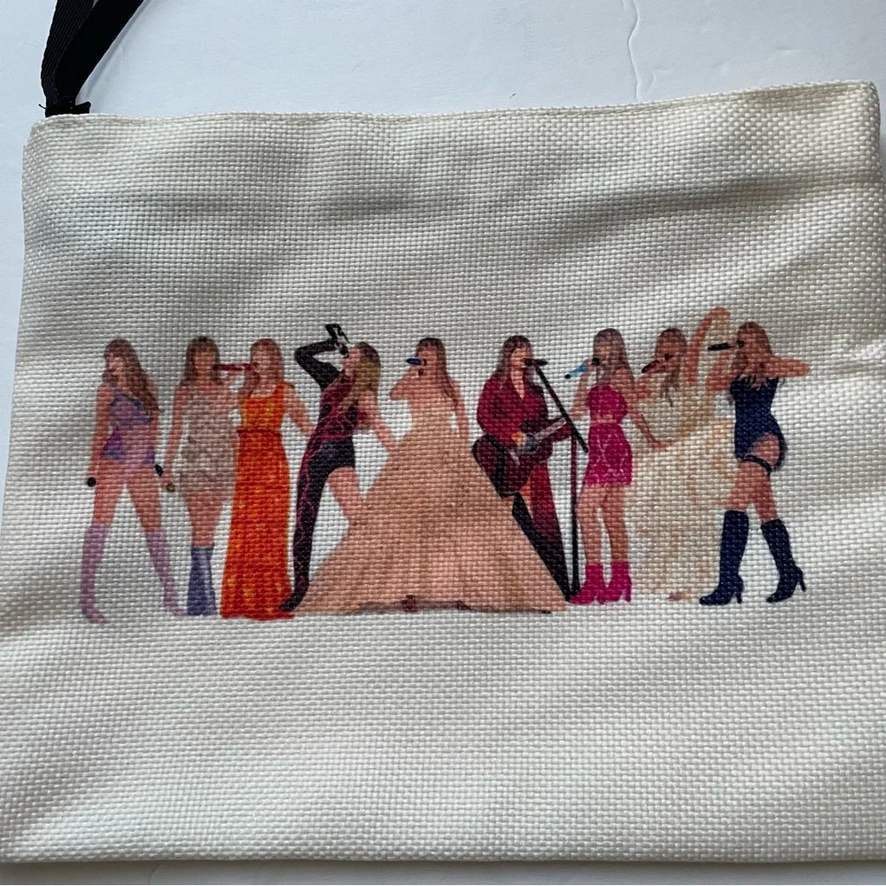 Taylor Swift Themed Zippered Pouch‎ Set of Two